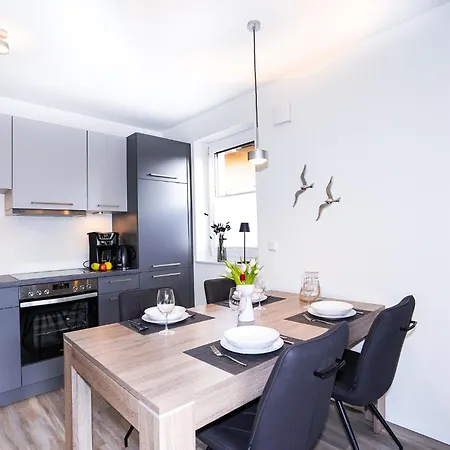 Kontor Fofftein, Whg 4